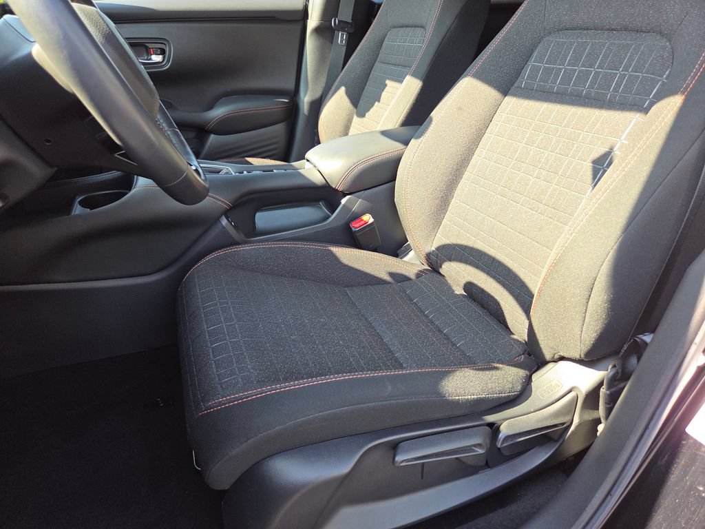 Certified 2025 Honda HR-V Sport image 30