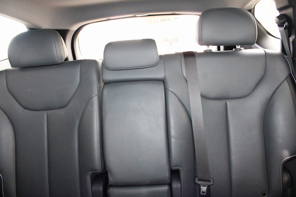 Used 2022 Hyundai Santa Fe Limited w/ Cargo Package image 58
