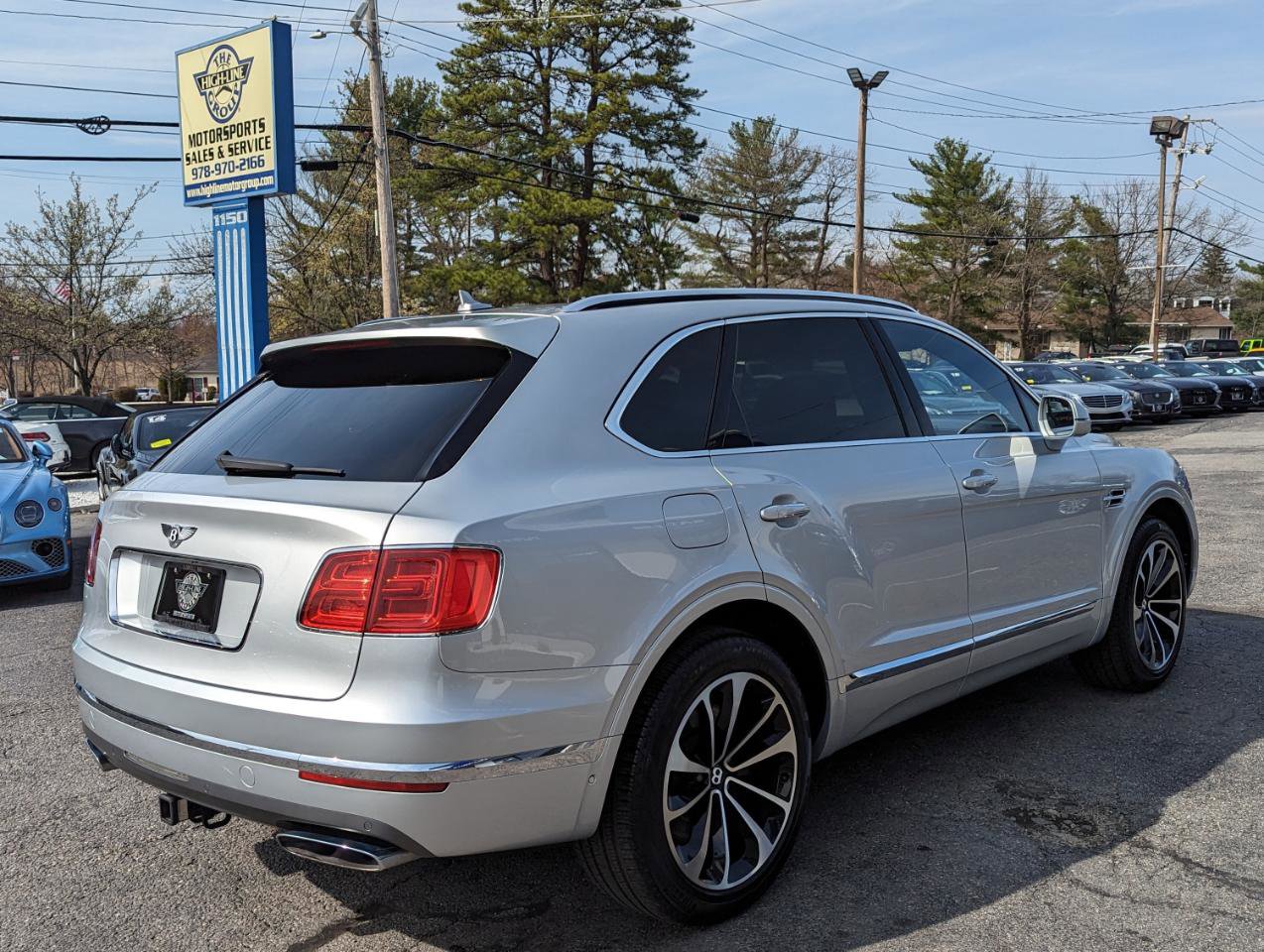 Used 2018 Bentley Bentayga Onyx Edition AWD/4WD image 7