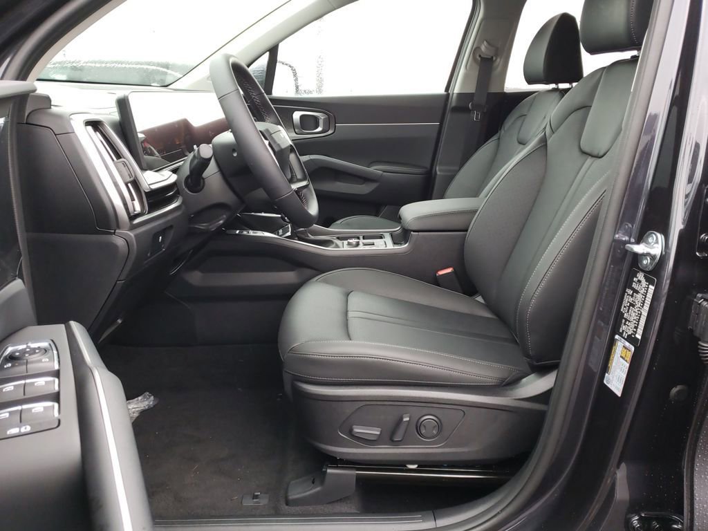 New 2026 Kia Sorento S image 14