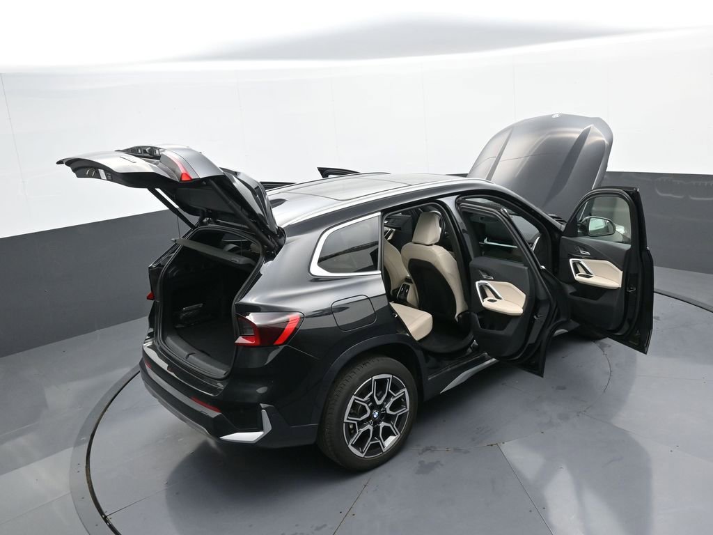New 2025 BMW X1 xDrive28i w/ Technology Package image 44