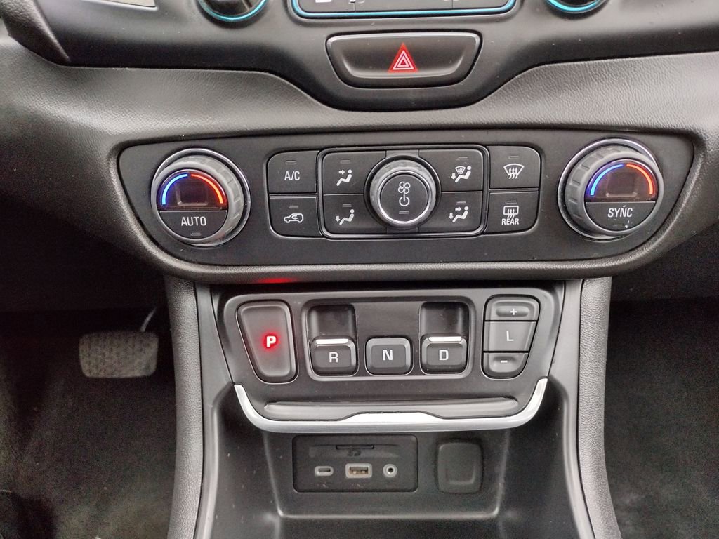 Used 2020 GMC Terrain SLE w/ Driver Convenience Package AWD/4WD image 26