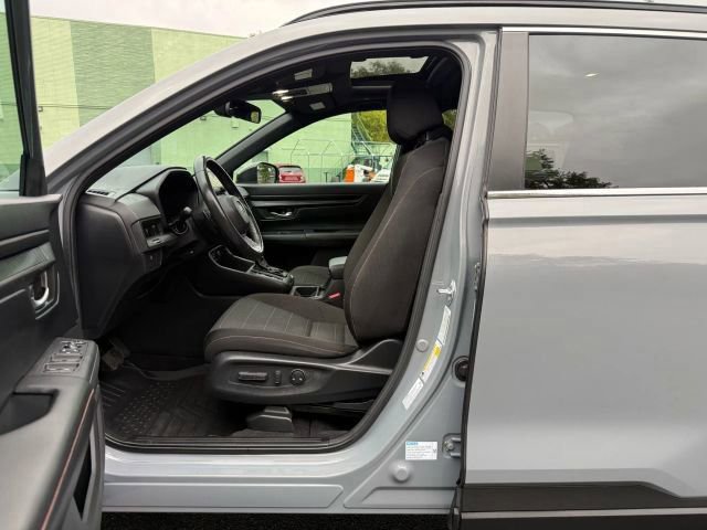 Used 2024 Honda CR-V Sport image 11