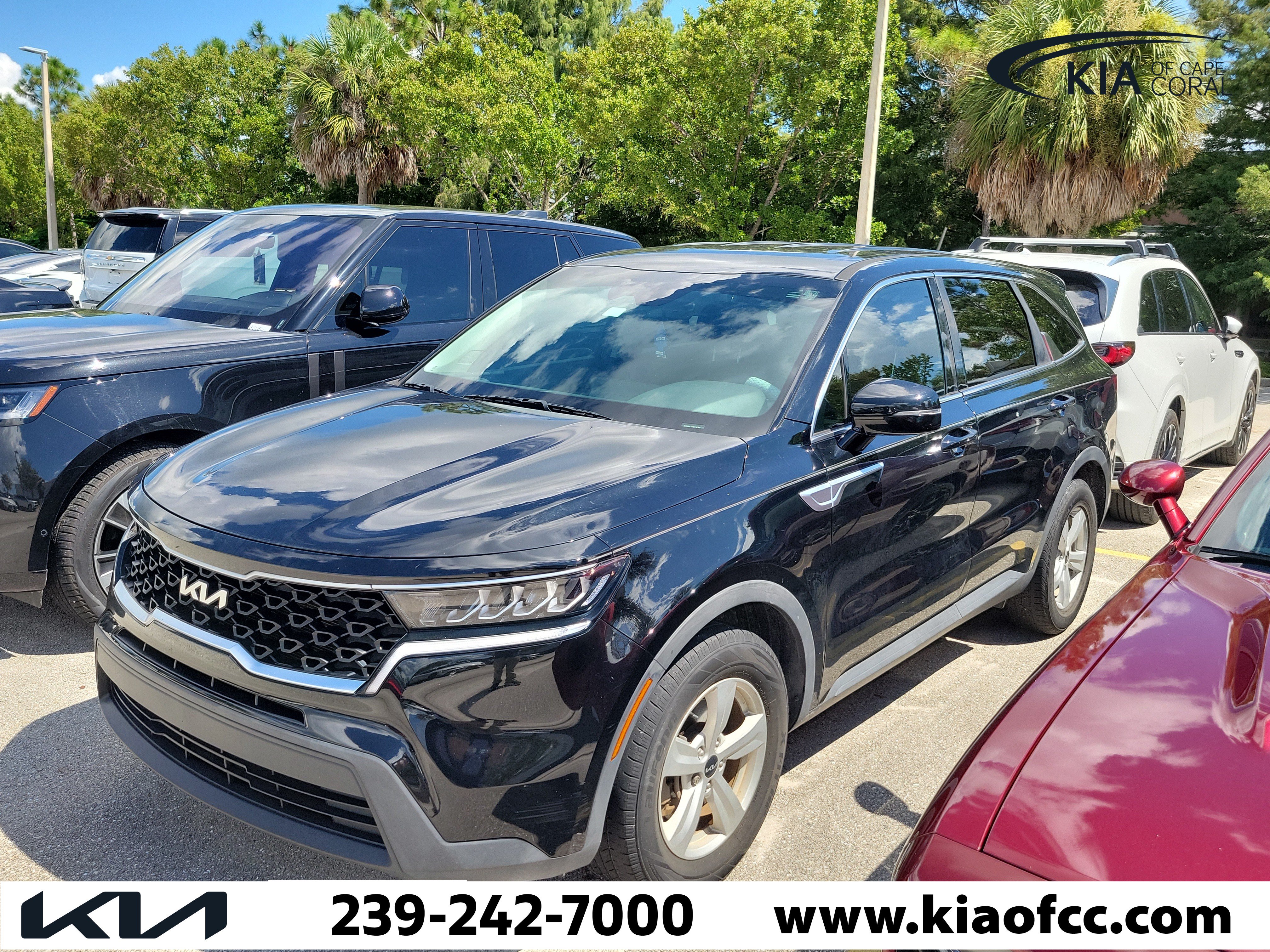 Used 2022 Kia Sorento LX FWD image 3