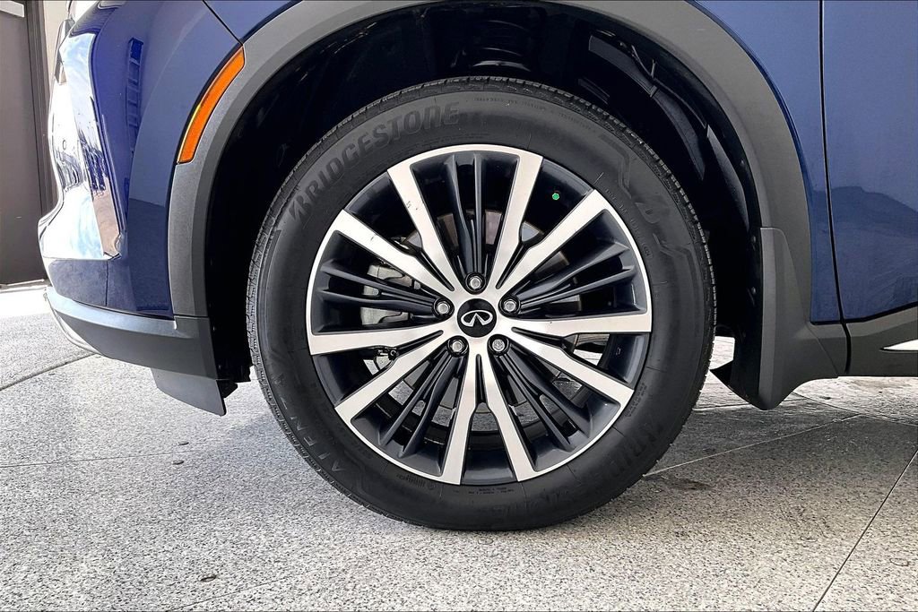 Used 2025 INFINITI QX60 Autograph w/ Cargo Package image 11