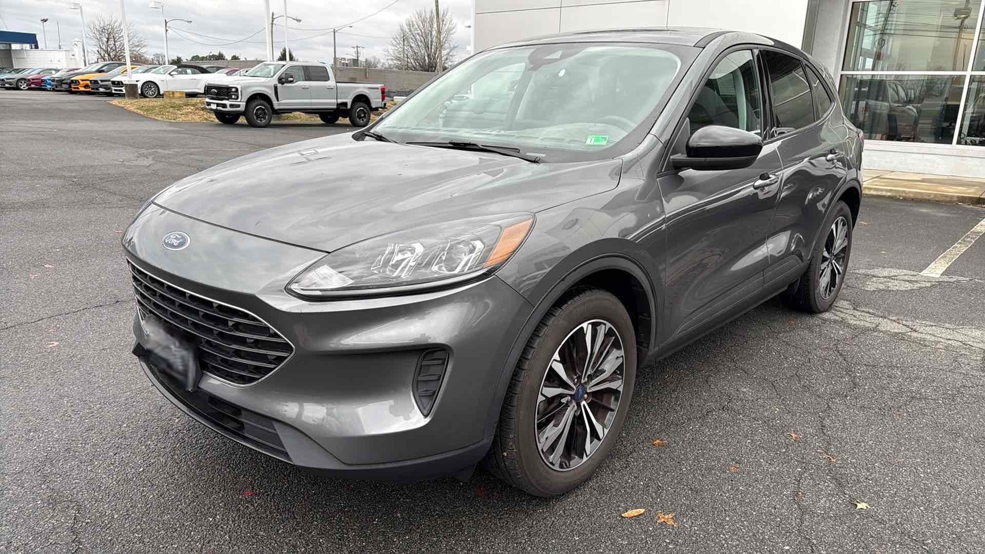 Used 2021 Ford Escape SE w/ SE Sport Appearance Package