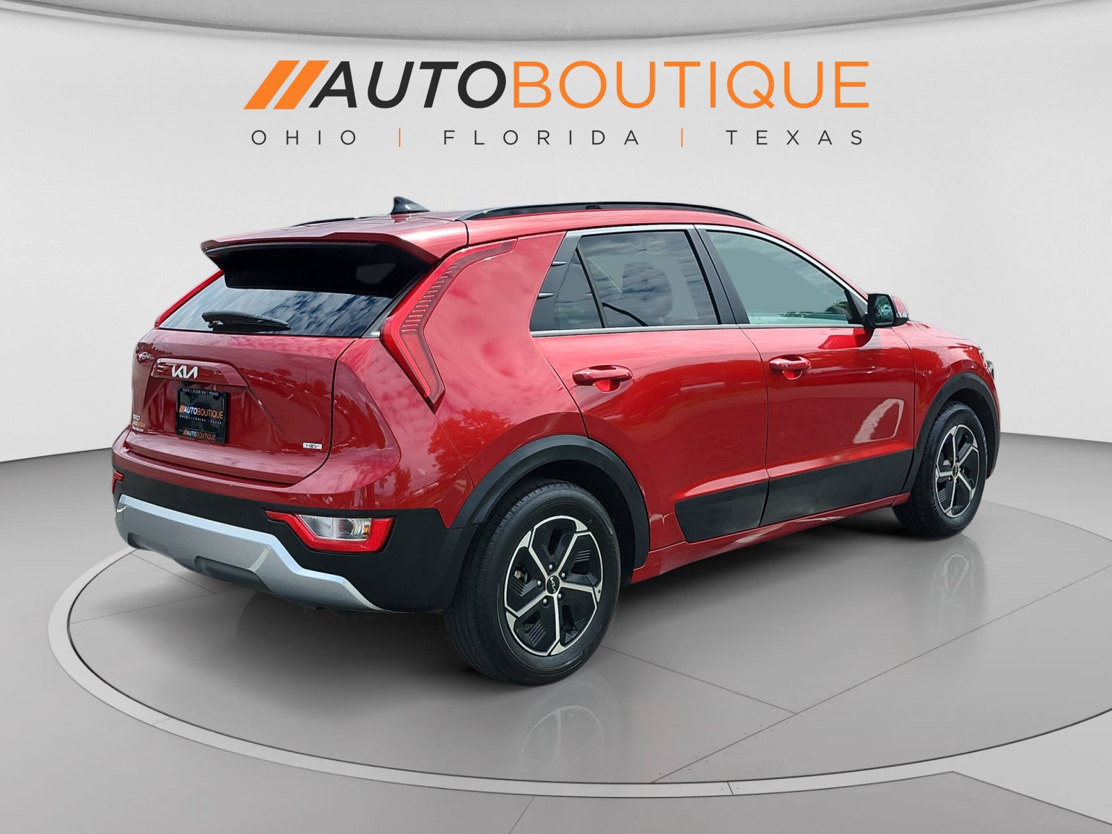 Used 2023 Kia Niro EX FWD image 5