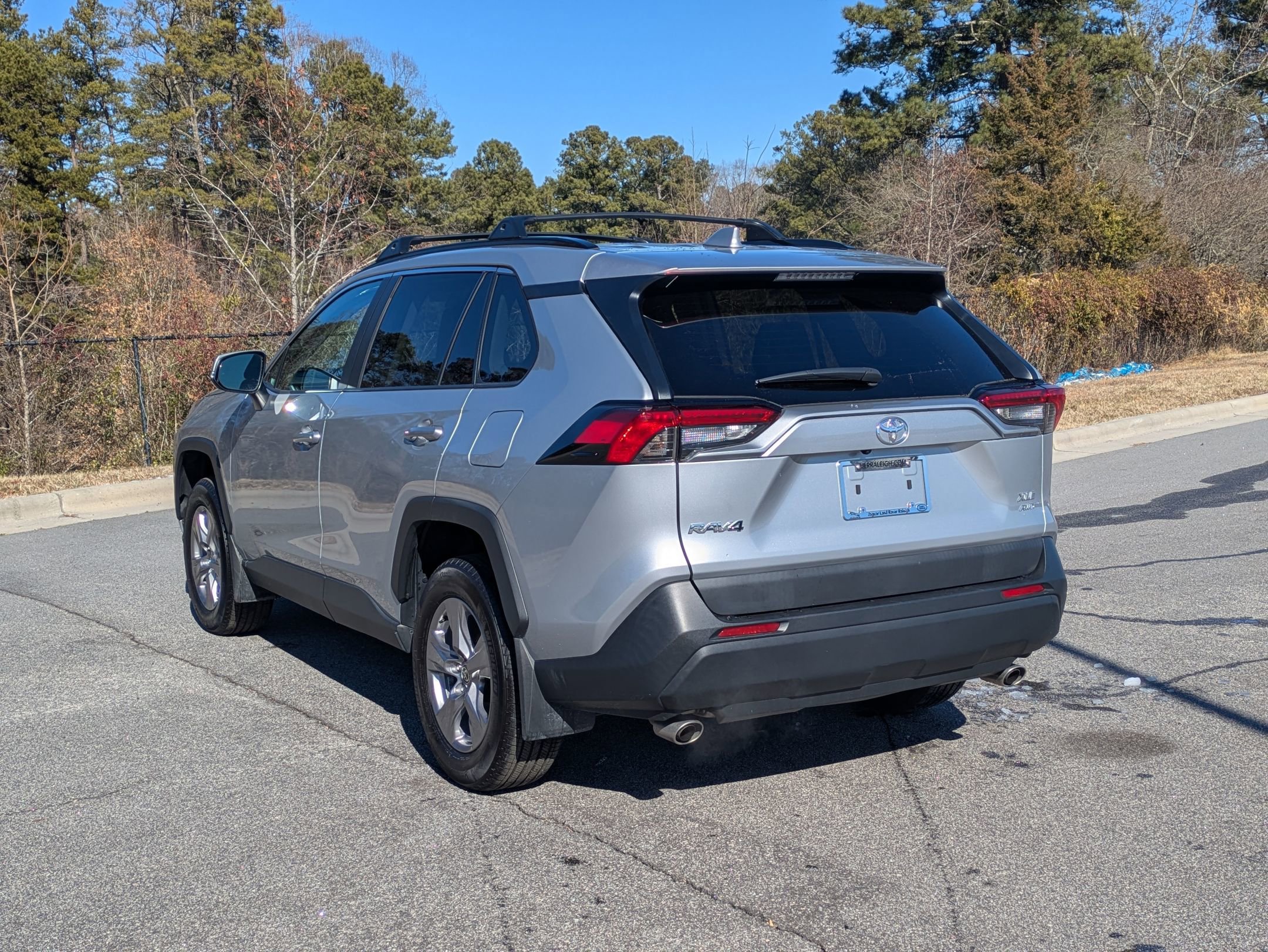 Used 2024 Toyota RAV4 XLE w/ Convenience Package image 7