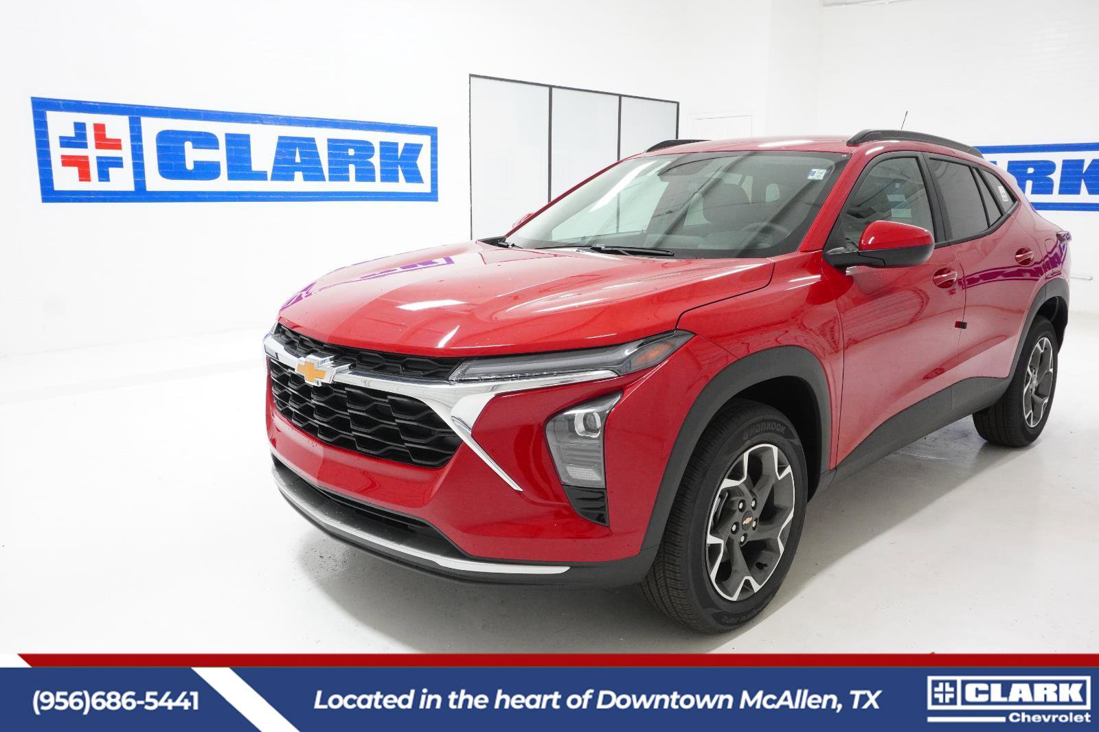 New 2026 Chevrolet Trax LT w/ Driver Confidence Package FWD image 1