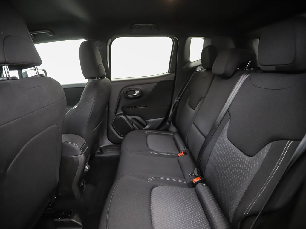 Used 2021 Jeep Renegade Latitude AWD/4WD image 22