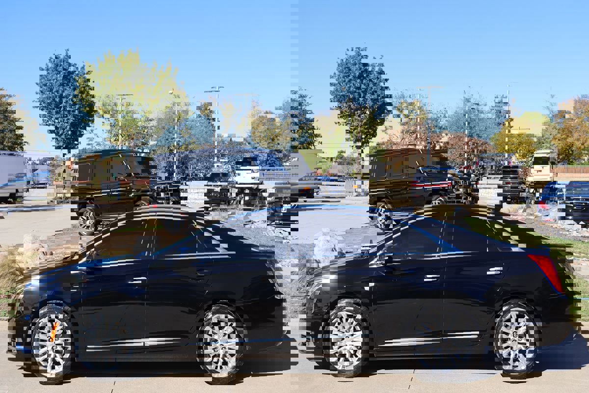 Used 2019 Cadillac XTS Luxury image 6