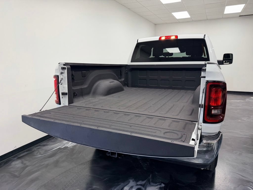 Used 2025 RAM 2500 Big Horn AWD/4WD image 8