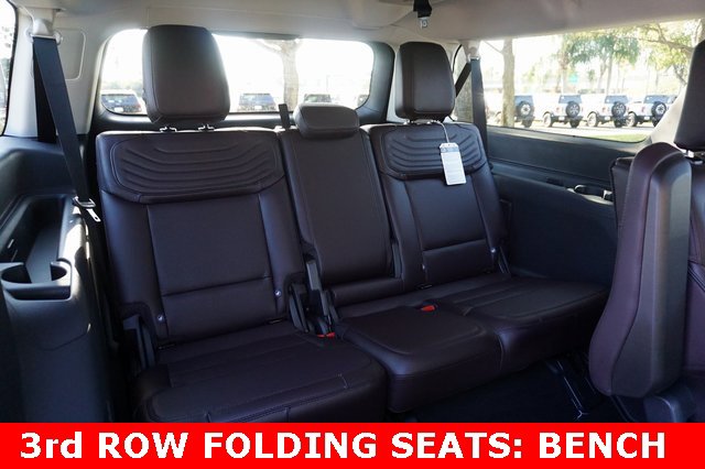 New 2025 Ford Expedition Max Platinum w/ Platinum Ultimate Package image 16