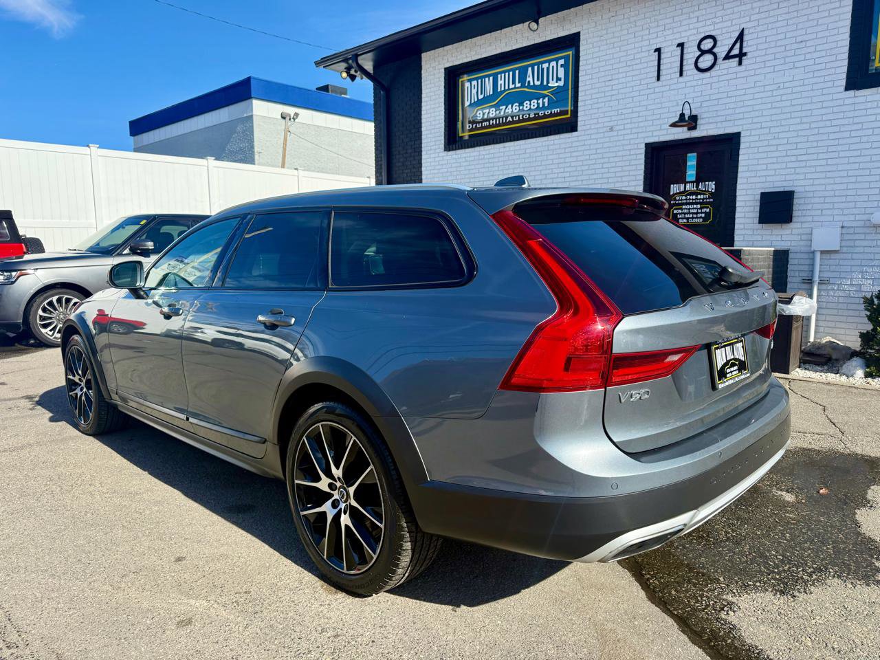 Used 2020 Volvo V90 T6 Cross Country AWD/4WD image 3