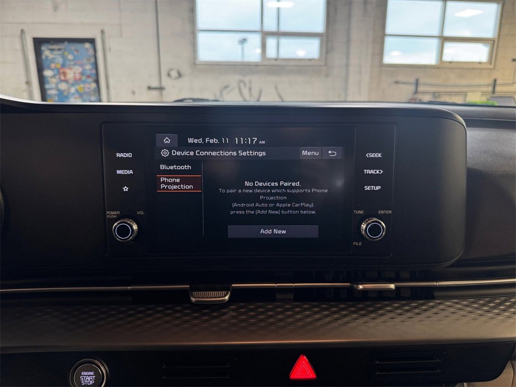 Used 2023 Kia Carnival LX image 19