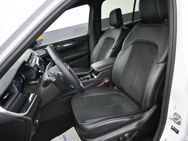 Used 2022 Jeep Grand Cherokee Altitude image 15