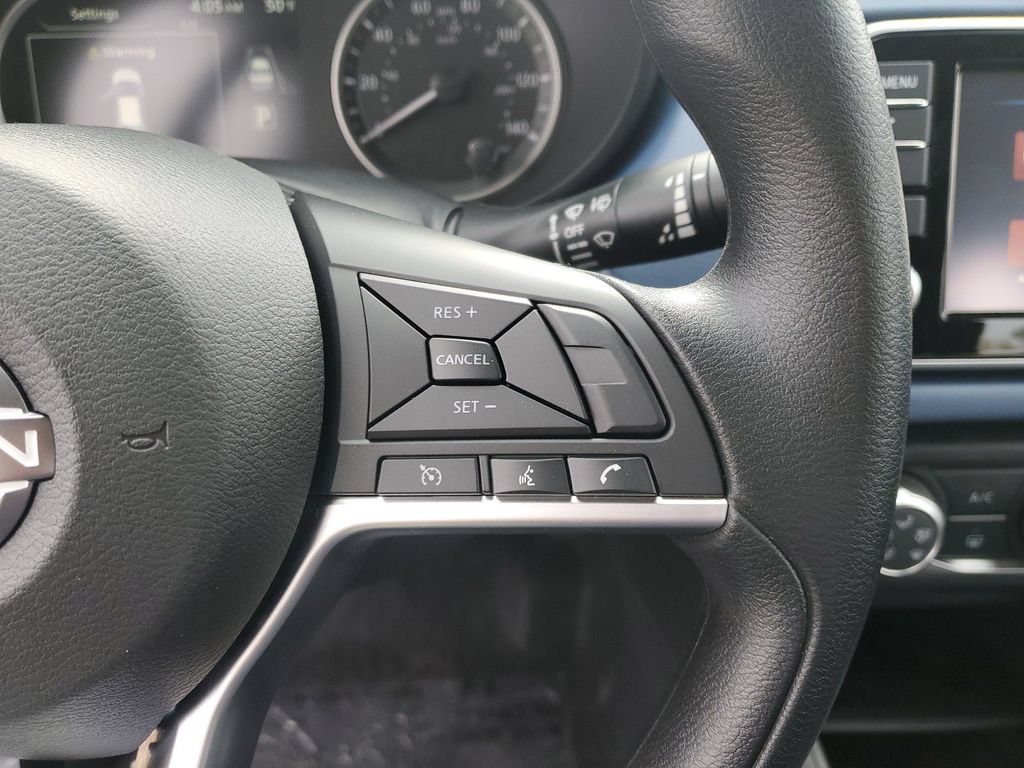 New 2025 Nissan Versa SV w/ Trunk Package FWD image 21