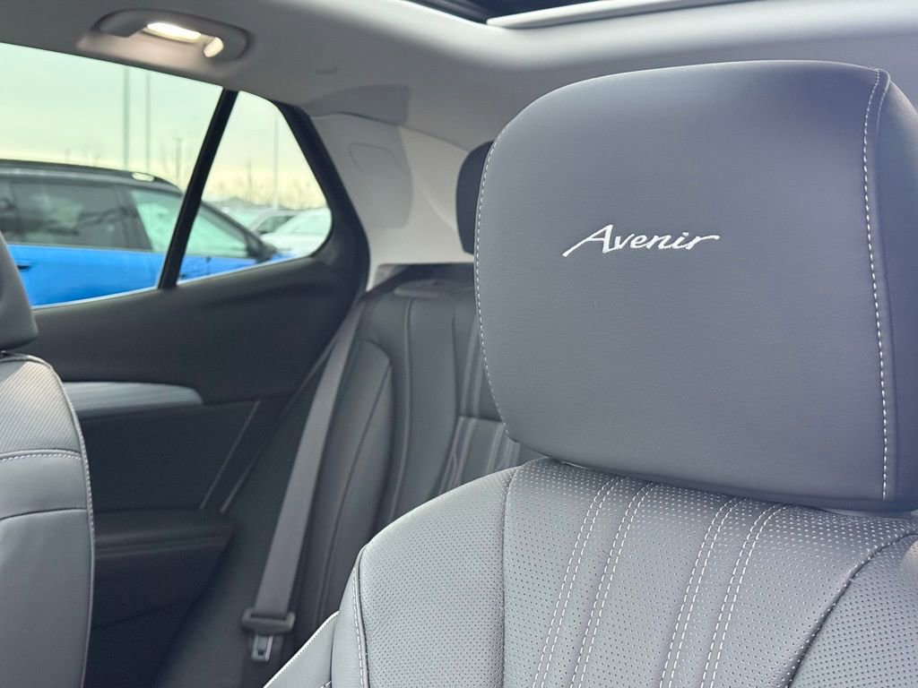Used 2024 Buick Envision Avenir AWD/4WD image 16