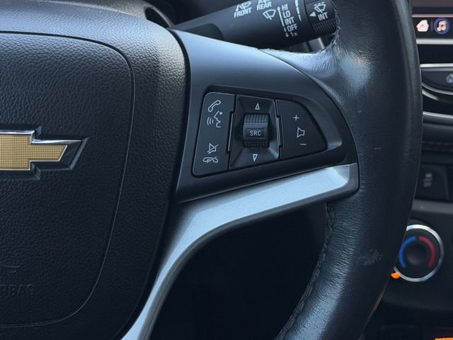 Used 2022 Chevrolet Trax LT w/ LT Convenience Package image 15