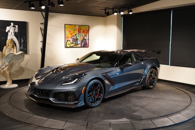 Used 2019 Chevrolet Corvette ZR1 RWD image 1