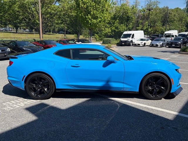 Used 2022 Chevrolet Camaro LT w/ Technology Package RWD image 9