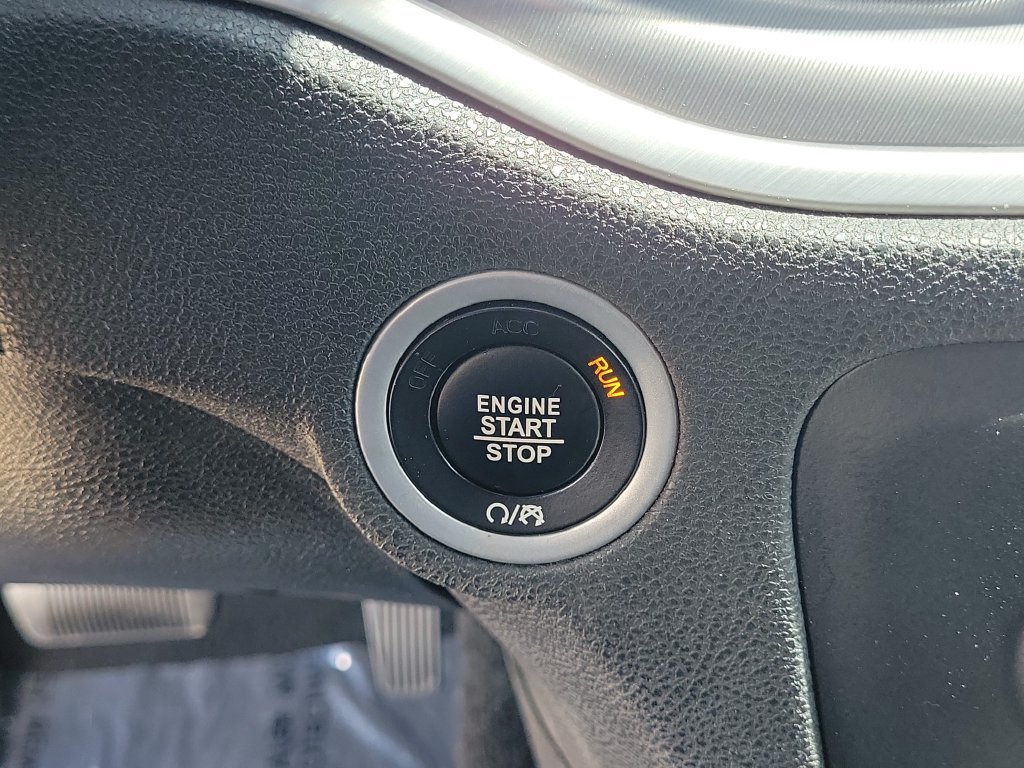 Used 2022 Dodge Charger R/T RWD image 25