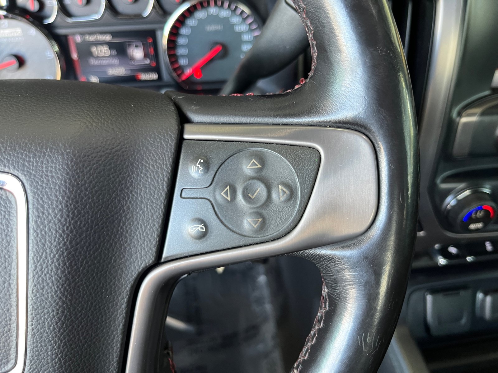 Used 2014 GMC Sierra 1500 SLT w/ All-Terrain Package AWD/4WD image 32