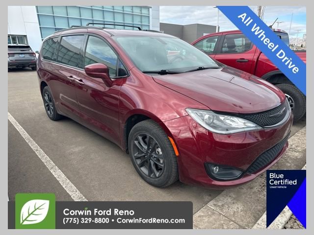 Used 2020 Chrysler Pacifica Touring-L image 1