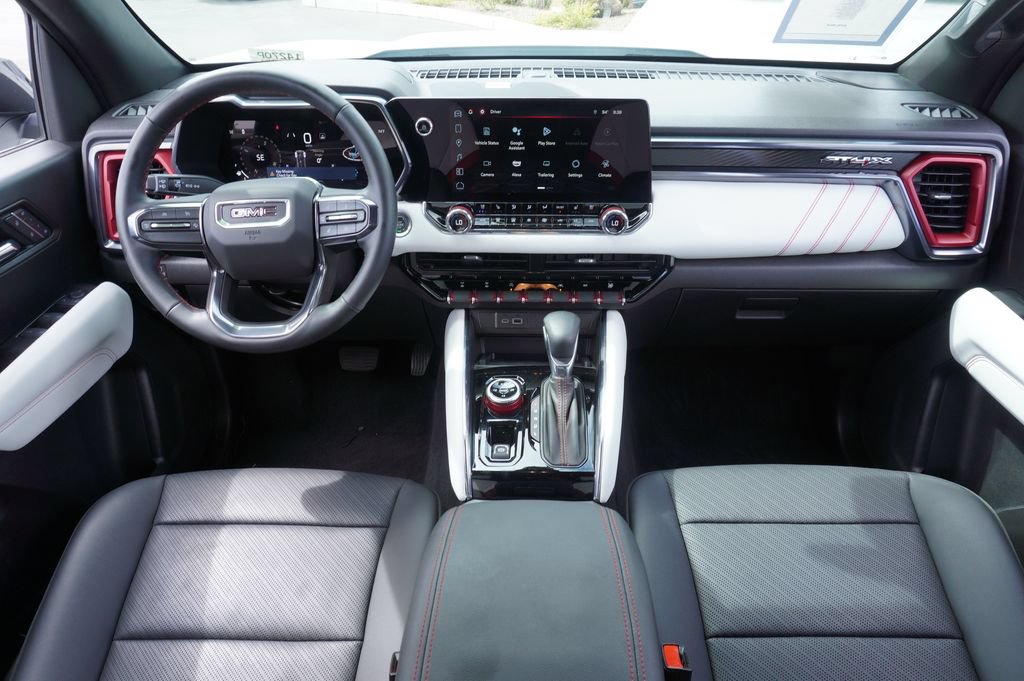 Used 2024 GMC Canyon AT4X AWD/4WD image 12