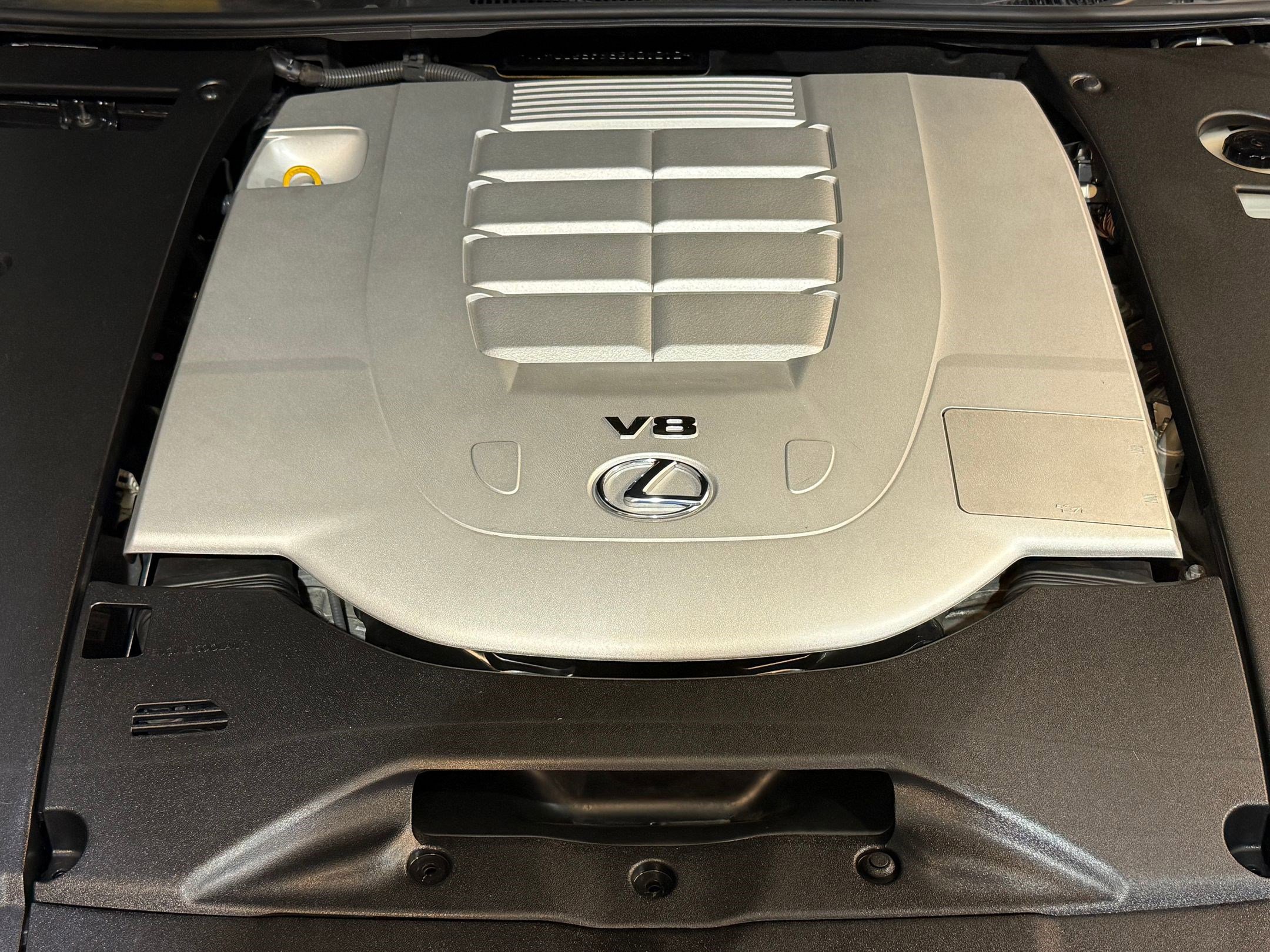 Used 2014 Lexus LS 460 AWD w/ Comfort Package image 55