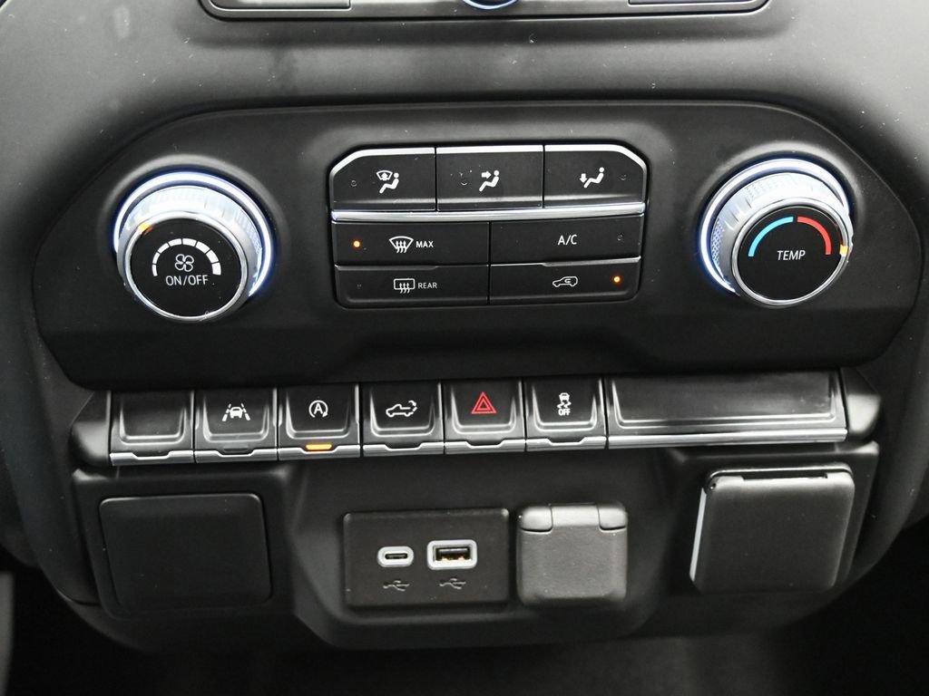 Used 2024 Chevrolet Silverado 1500 Custom image 22