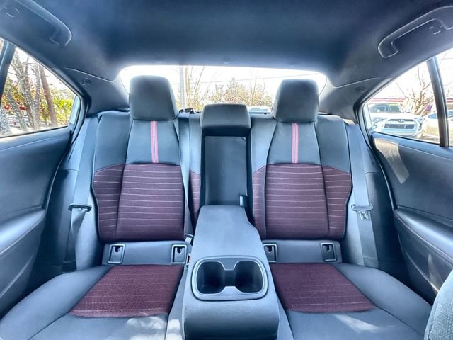 Used 2025 Toyota Corolla SE image 30