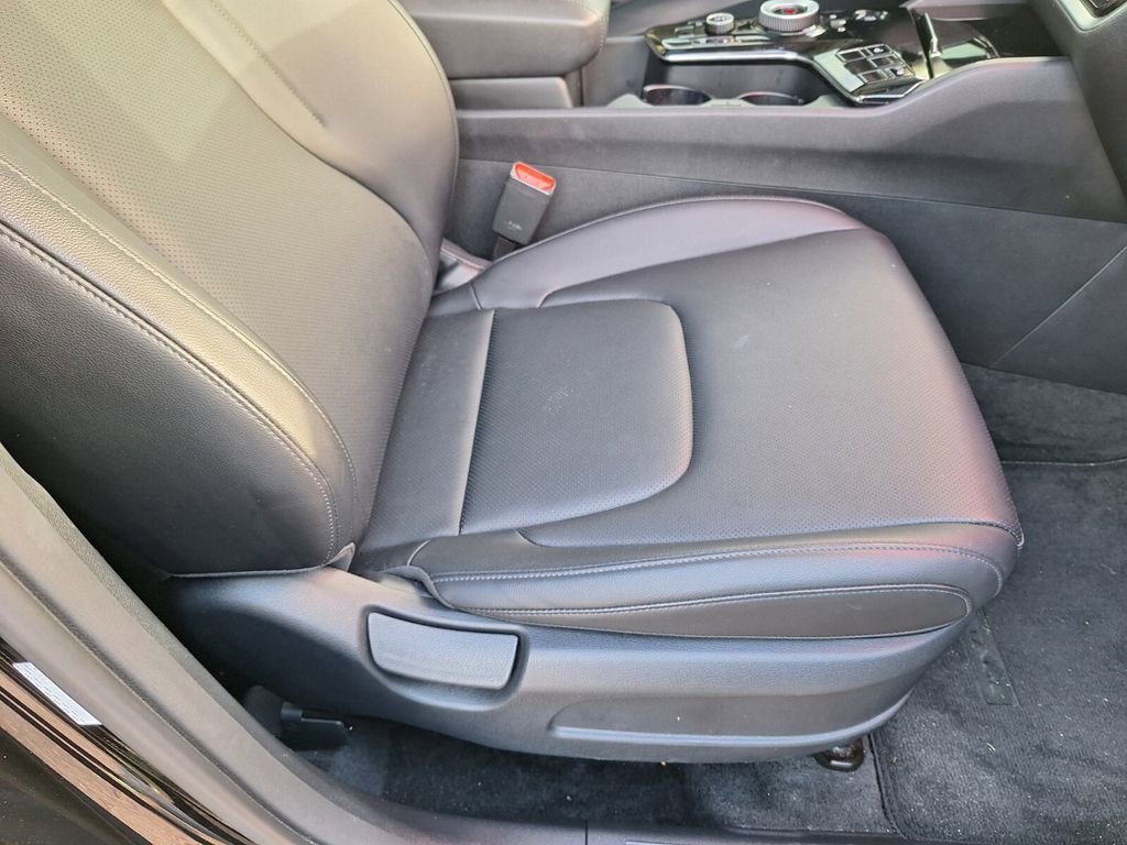 Used 2024 Kia Sportage EX w/ EX Premium Package image 28