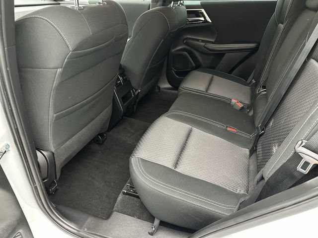 Used 2023 Mitsubishi Outlander ES AWD/4WD image 23