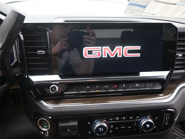 New 2026 GMC Sierra 1500 Elevation image 34