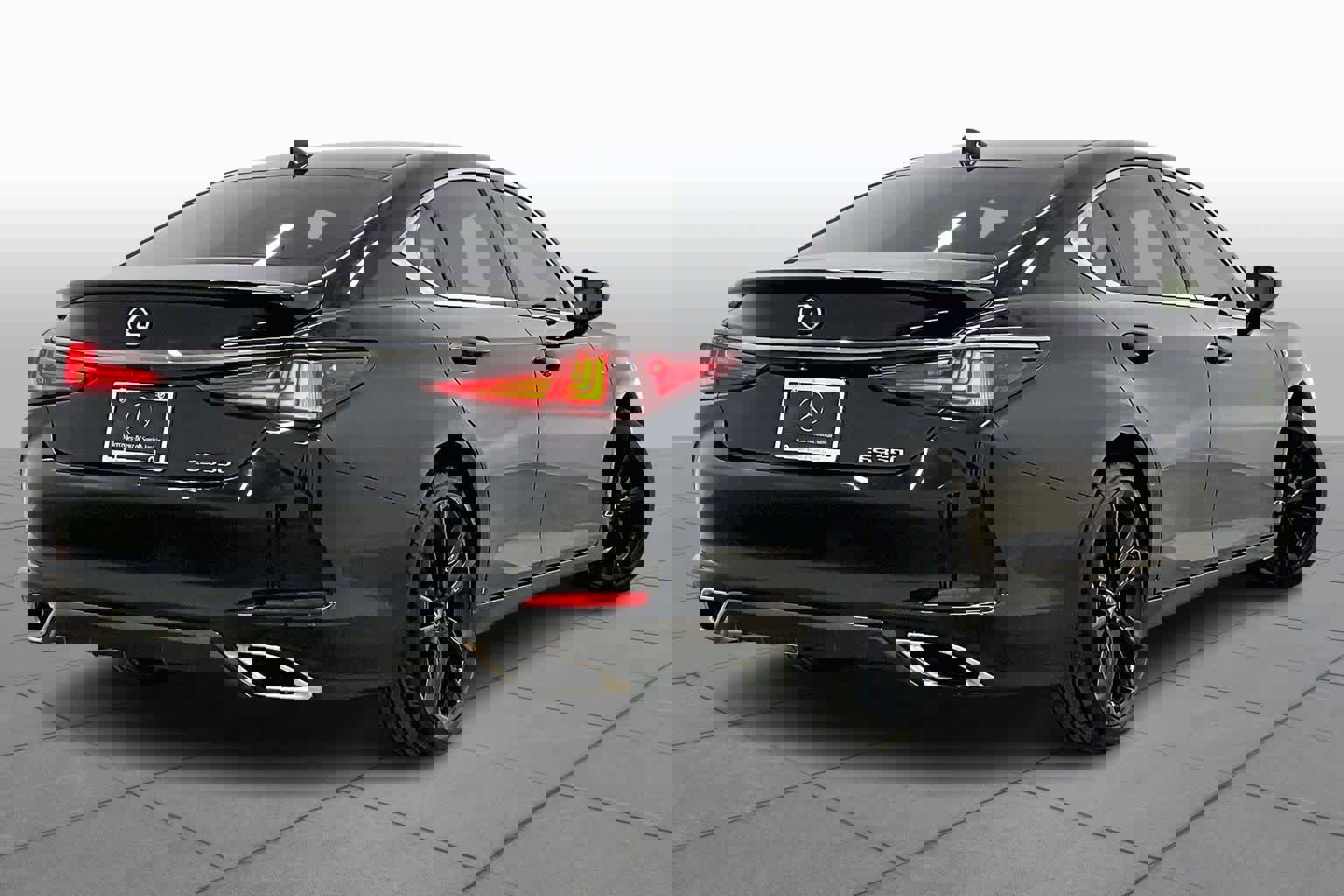 Used 2022 Lexus ES 350 F Sport image 13