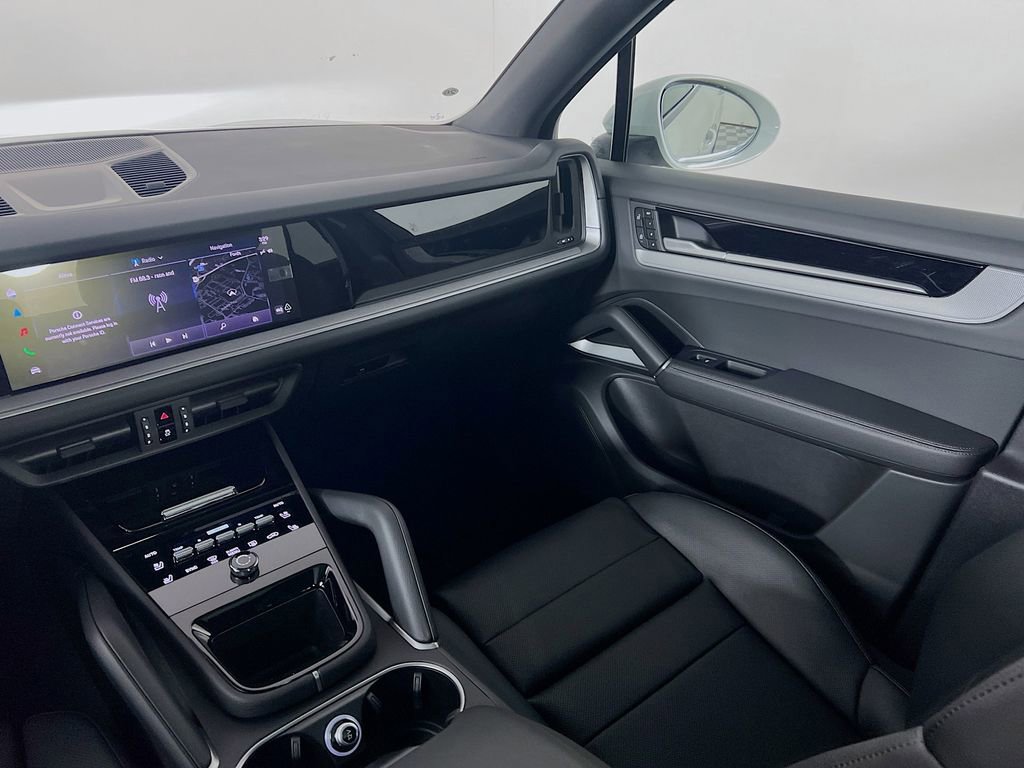 New 2026 Porsche Cayenne image 26