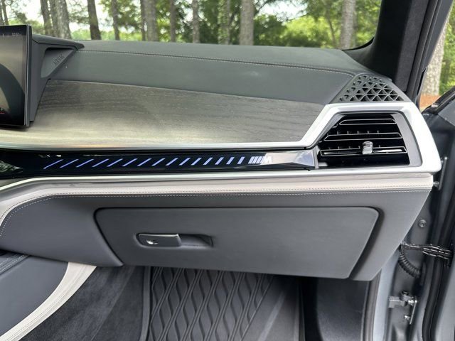 Used 2026 BMW X5 M Competition w/ Executive Package AWD/4WD image 23
