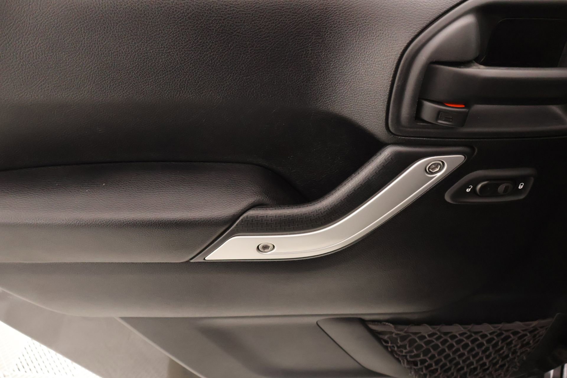 Used 2016 Jeep Wrangler Unlimited Sahara w/ Max Tow Package image 14