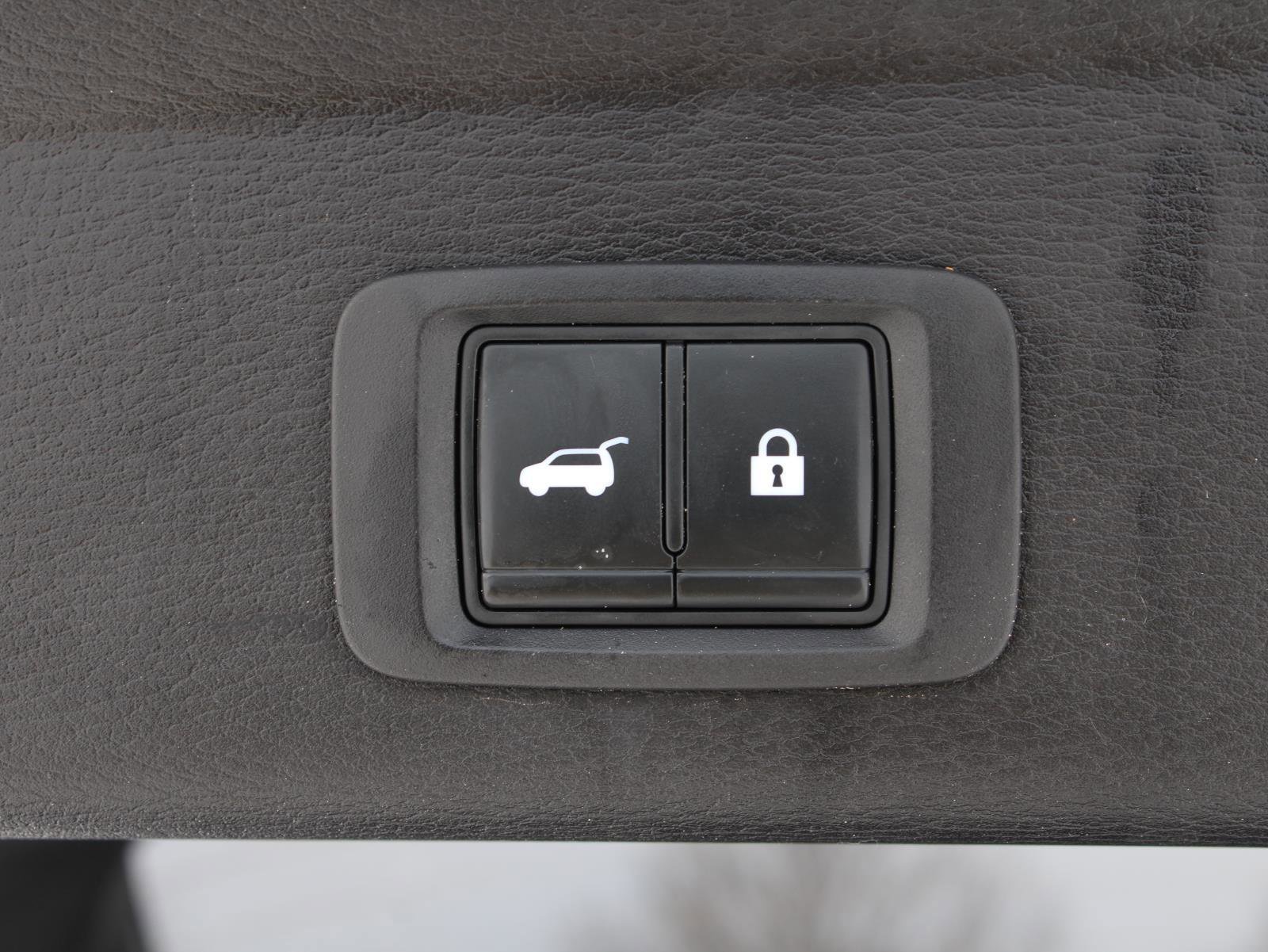 Used 2022 Mitsubishi Outlander SE image 9