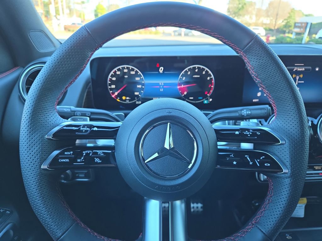 Used 2026 Mercedes-Benz GLB 250 GLB 250 image 20
