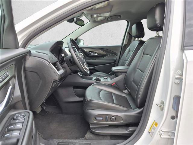 Used 2023 GMC Terrain SLT AWD/4WD image 16