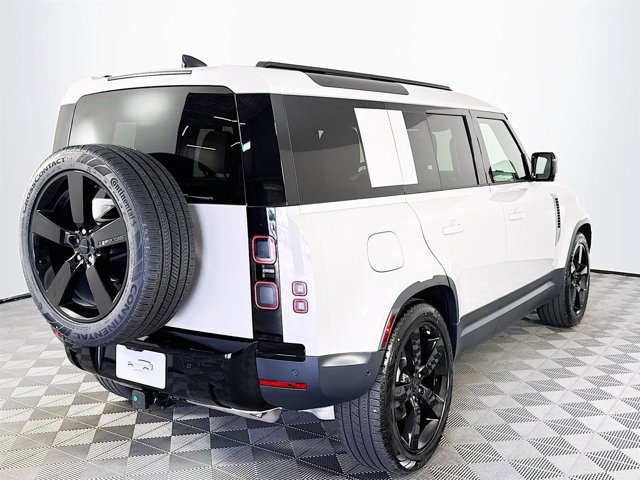 New 2026 Land Rover Defender 110 S image 5