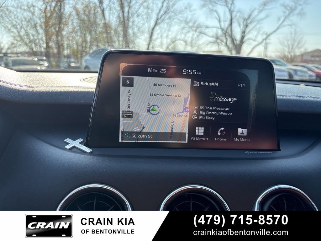 Used 2018 Kia Stinger GT2 AWD/4WD image 16