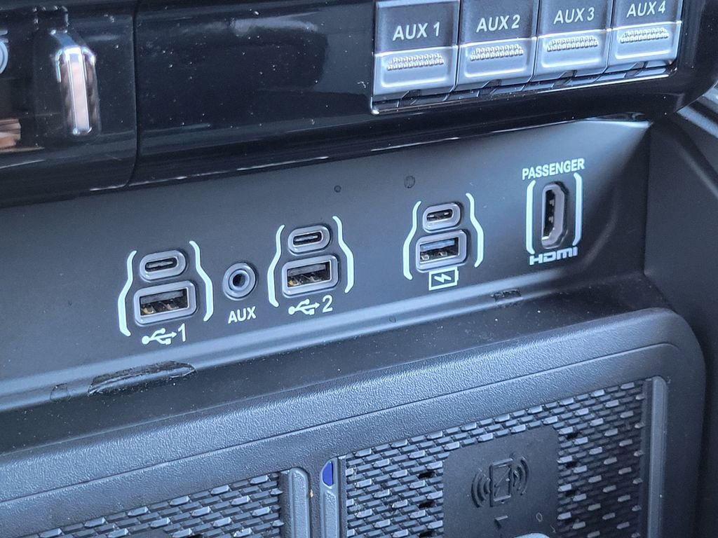 Used 2025 RAM 2500 Limited image 15