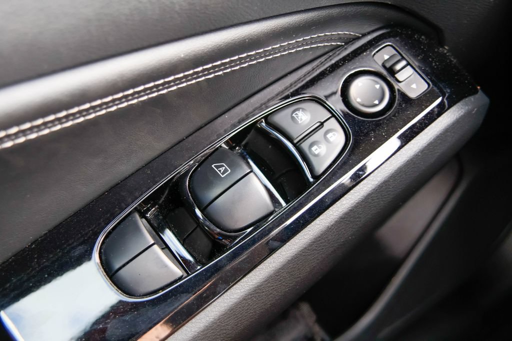 Used 2023 Nissan Altima 2.5 SL AWD/4WD image 17
