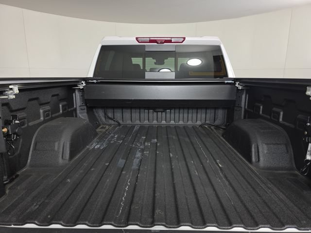 Used 2025 Chevrolet Silverado 1500 High Country w/ Technology Package AWD/4WD image 12