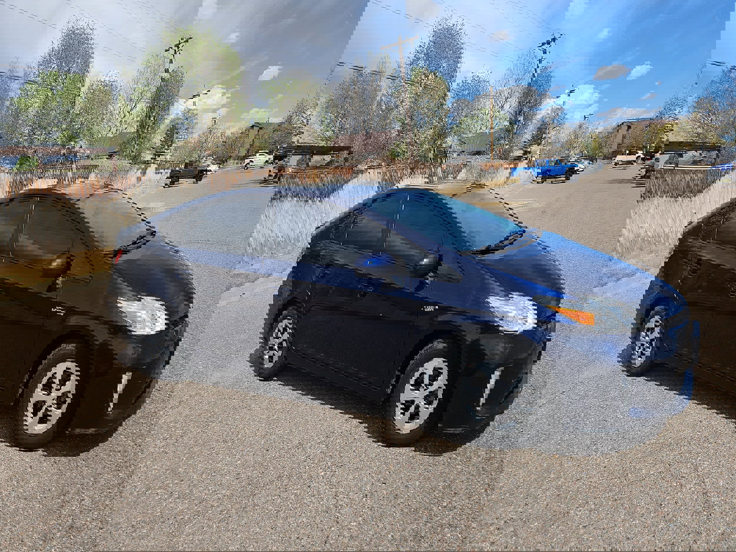 Used 2014 Toyota Prius Two FWD image 2