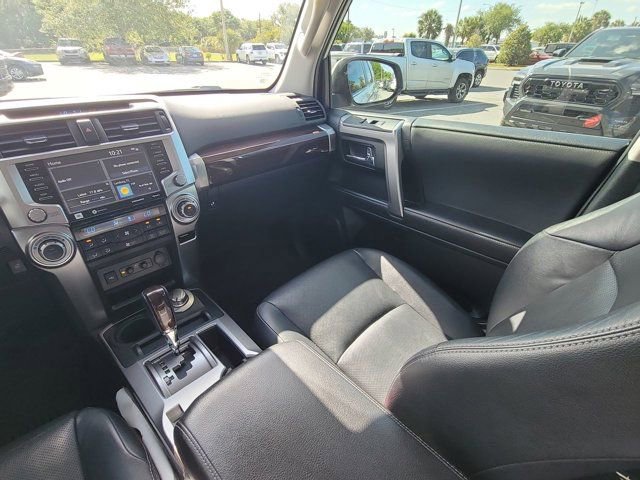 Used 2023 Toyota 4Runner Limited AWD/4WD image 3