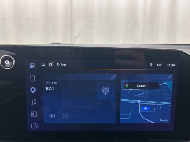 Used 2025 Chevrolet Equinox LT AWD/4WD image 16